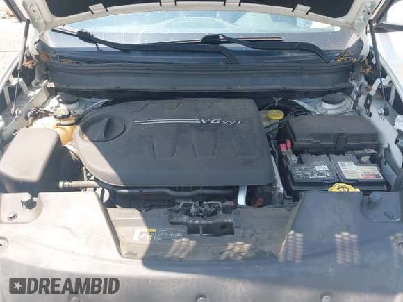 ✅ 2017 Jeep Cherokee Latitude • VIN: 1C4PJMCS3HW552116 • Lot: 42469006. Listed on IAAI with 77,586 mi. Free auction sales archive from the USA and detailed vehicle history report at DreamBid. Image 10.