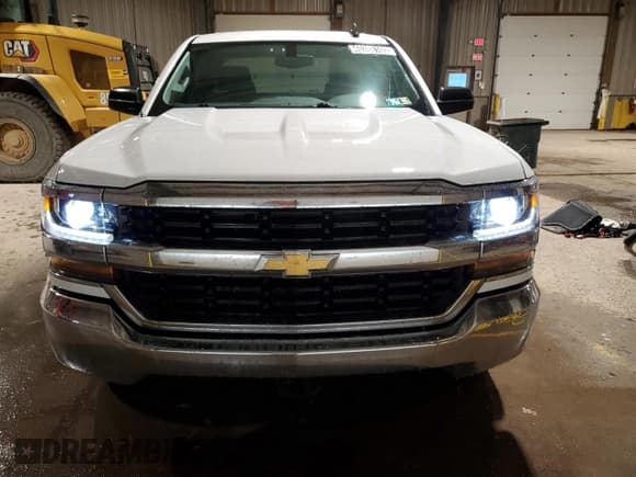 ✅ 2018 Chevrolet Silverado 1500 LS • VIN: 1GCRCNEH1JZ295343 • Лот: 45388165. Опубликован ранее на Copart с пробегом 142 339 миль. Бесплатный доступ к архиву аукционных продаж из США и подробный отчёт об истории автомобиля на DreamBid. Изображение 5.