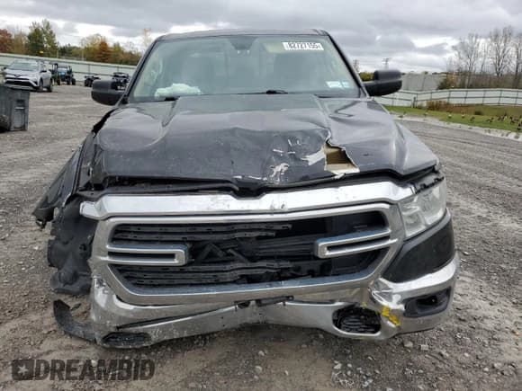 ✅ 2019 Ram 1500 Big Horn • VIN: 1C6SRFFT9KN621561 • Лот: 82727155. Опубликован ранее на Copart с пробегом 114 471 миль. Бесплатный доступ к архиву аукционных продаж из США и подробный отчёт об истории автомобиля на DreamBid. Изображение 5.