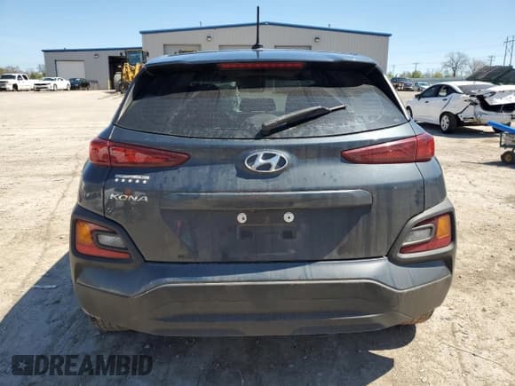 ✅ 2020 Hyundai Kona SE • VIN: KM8K12AA4LU506514 • Lot: 46989344. Wystawiony na Copart z przebiegiem 55 826 mil. Bezpłatny archiwum sprzedaży aukcyjnych z USA i szczegółowy raport historii pojazdu na DreamBid. Zdjęcie 6.