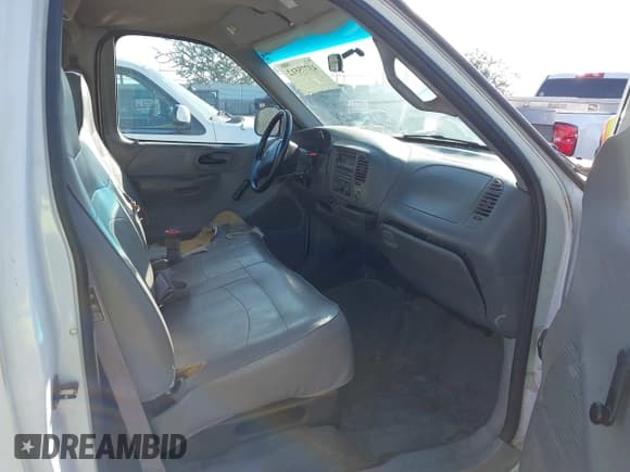 ✅ 1999 Ford F-150 • VIN: 1FTZF1721XKA58622 • Lot: 43775512. Wystawiony na IAAI z przebiegiem Nie podano. Bezpłatny archiwum sprzedaży aukcyjnych z USA i szczegółowy raport historii pojazdu na DreamBid. Zdjęcie 5.