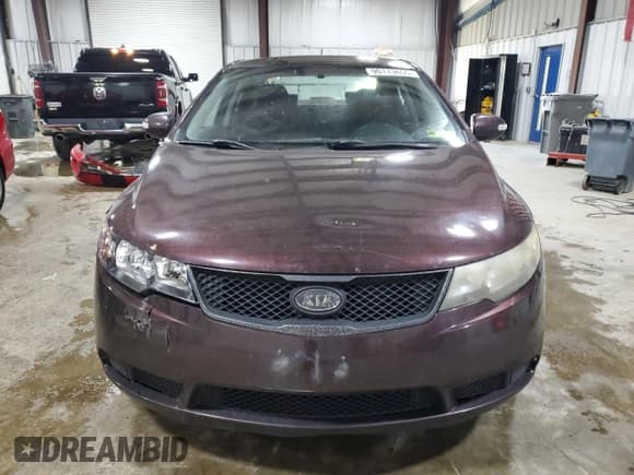 ✅ 2010 Kia Forte EX • VIN: KNAFU4A28A5133435 • Лот: 90113655. Опубликован ранее на Copart с пробегом 119 994 миль. Бесплатный доступ к архиву аукционных продаж из США и подробный отчёт об истории автомобиля на DreamBid. Изображение 5.