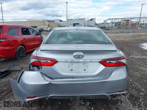 2023 Toyota Camry SE with VIN 4T1T11BK2PU100968, listed as a IAAI auction lot 43106071 with 7,833 mi miles and . Bid and sale history available at DreamBid. Image 16.