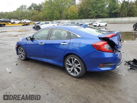✅ 2019 Honda Civic Touring • VIN: JHMFC1F97KX007095 • Lot: 83977235. Listed on Copart with 37,150 mi. Free auction sales archive from the USA and detailed vehicle history report at DreamBid. Image 2.