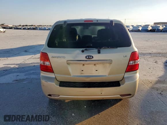 ✅ 2009 Kia Sorento LX • VIN: KNDJD735095897572 • Лот: 93011125. Опубликован ранее на Copart с пробегом 236 848 миль. Бесплатный доступ к архиву аукционных продаж из США и подробный отчёт об истории автомобиля на DreamBid. Изображение 6.