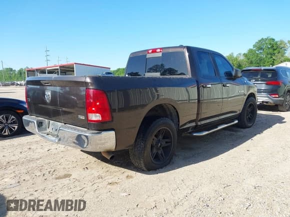 ✅ 2010 Dodge 1500 SLT • VIN: 1D7RB1GP7AS214036 • Lot: 41950566. Wystawiony na IAAI z przebiegiem 156 643 mil. Bezpłatny archiwum sprzedaży aukcyjnych z USA i szczegółowy raport historii pojazdu na DreamBid. Zdjęcie 4.
