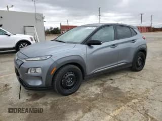 ✅ 2020 Hyundai Kona SEL • VIN: KM8K23AG6LU069350 • Лот: 47077844. Опубликован ранее на Copart с пробегом 81 629 миль. Бесплатный доступ к архиву аукционных продаж из США и подробный отчёт об истории автомобиля на DreamBid. Изображение 1.
