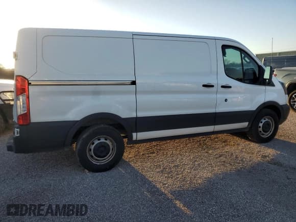 ✅ 2019 Ford Transit • VIN: 1FTYE1YM9KKA85719 • Лот: 82785734. Опубликован ранее на Copart с пробегом 309 125 миль. Бесплатный доступ к архиву аукционных продаж из США и подробный отчёт об истории автомобиля на DreamBid. Изображение 3.