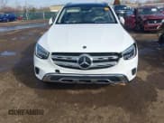 ✅ 2020 Mercedes-Benz GLC 300 • VIN: WDC0G8EB2LF745431 • Lot: 43694436. Wystawiony na IAAI z przebiegiem 47 001 mil. Bezpłatny archiwum sprzedaży aukcyjnych z USA i szczegółowy raport historii pojazdu na DreamBid. Zdjęcie 6.