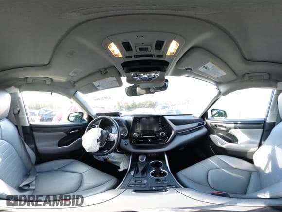 ✅ 2022 Toyota Highlander XLE • VIN: 5TDGZRBH9NS219345 • Лот: 43576999. Опубликован ранее на IAAI с пробегом 44 731 миль. Бесплатный доступ к архиву аукционных продаж из США и подробный отчёт об истории автомобиля на DreamBid. Изображение 20.