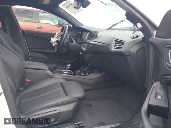 ✅ 2021 BMW 2 Series 228i • VIN: WBA53AK06M7J27877 • Lot: 41956951. Wystawiony na IAAI z przebiegiem 37 321 mil. Bezpłatny archiwum sprzedaży aukcyjnych z USA i szczegółowy raport historii pojazdu na DreamBid. Zdjęcie 5.