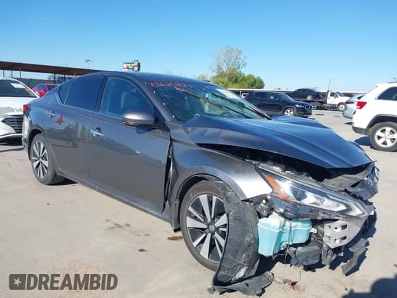 ✅ 2019 Nissan Altima SV • VIN: 1N4BL4DV5KC184078 • Lot: 43625431. Listed on IAAI with 126,825 mi. Free auction sales archive from the USA and detailed vehicle history report at DreamBid. Image 1.