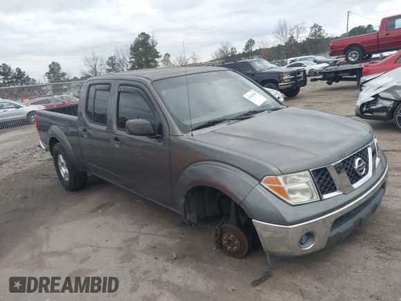✅ 2007 Nissan Frontier SE • VIN: 1N6AD09U07C465561 • Лот: 43767083. Опубликован ранее на IAAI с пробегом 162 599 миль. Бесплатный доступ к архиву аукционных продаж из США и подробный отчёт об истории автомобиля на DreamBid. Изображение 1.