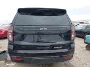 ✅ 2023 Chevrolet Tahoe RST • VIN: 1GNSCRKD4PR217763 • Lot: 41643981. Wystawiony na IAAI z przebiegiem 53 096 mil. Bezpłatny archiwum sprzedaży aukcyjnych z USA i szczegółowy raport historii pojazdu na DreamBid. Zdjęcie 16.