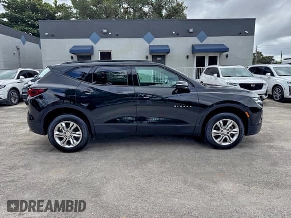 ✅ 2021 Chevrolet Blazer LT • VIN: 3GNKBCR43MS562863 • Lot: 95576295. Listed on Copart with 2,060 mi. Free auction sales archive from the USA and detailed vehicle history report at DreamBid. Image 13.