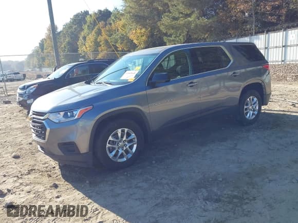 ✅ 2020 Chevrolet Traverse LS • VIN: 1GNERFKW7LJ125986 • Lot: 43445640. Wystawiony na IAAI z przebiegiem 93 583 mil. Bezpłatny archiwum sprzedaży aukcyjnych z USA i szczegółowy raport historii pojazdu na DreamBid. Zdjęcie 20.