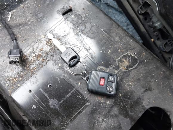 ✅ 2020 Ford Police Interceptor Utility • VIN: 1FM5K8ABXLGB85616 • Lot: 41701853. Listed on IAAI with 93,783 mi. Free auction sales archive from the USA and detailed vehicle history report at DreamBid. Image 11.