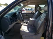 ✅ 2007 Chevrolet Suburban LT • VIN: 3GNFK16337G120979 • Lot: 70379504. Wystawiony na Copart z przebiegiem 278 409 mil. Bezpłatny archiwum sprzedaży aukcyjnych z USA i szczegółowy raport historii pojazdu na DreamBid. Zdjęcie 7.