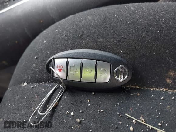 ✅ 2016 Nissan Pathfinder S • VIN: 5N1AR2MM7GC609075 • Lot: 41936684. Listed on IAAI with 114,968 mi. Free auction sales archive from the USA and detailed vehicle history report at DreamBid. Image 11.