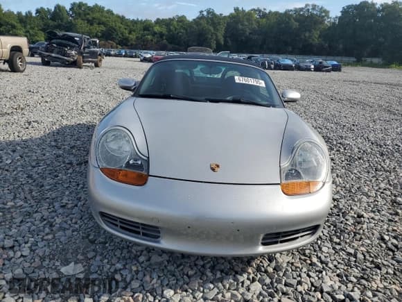 ✅ 2001 Porsche Boxster • VIN: WP0CA29871U623642 • Lot: 67601795. Wystawiony na Copart z przebiegiem 59 096 mil. Bezpłatny archiwum sprzedaży aukcyjnych z USA i szczegółowy raport historii pojazdu na DreamBid. Zdjęcie 5.