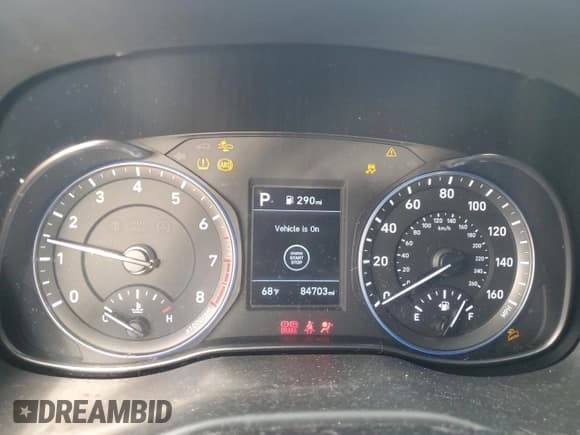 ✅ 2019 Hyundai Kona SEL • VIN: KM8K22AA1KU320263 • Лот: 74235434. Опубликован ранее на Copart с пробегом 84 703 миль. Бесплатный доступ к архиву аукционных продаж из США и подробный отчёт об истории автомобиля на DreamBid. Изображение 9.