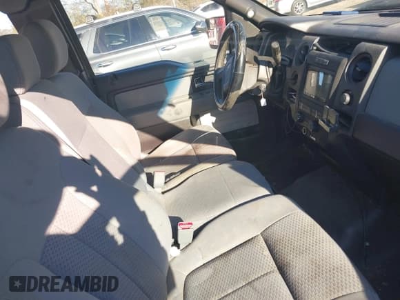 ✅ 2012 Ford F-150 XL • VIN: 1FTEX1CM7CFC60631 • Lot: 41355149. Listed on IAAI with 262,109 mi. Free auction sales archive from the USA and detailed vehicle history report at DreamBid. Image 5.