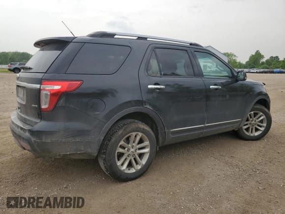 ✅ 2015 Ford Explorer XLT • VIN: 1FM5K8D88FGC01137 • Lot: 59768725. Wystawiony na Copart z przebiegiem 104 437 mil. Bezpłatny archiwum sprzedaży aukcyjnych z USA i szczegółowy raport historii pojazdu na DreamBid. Zdjęcie 3.