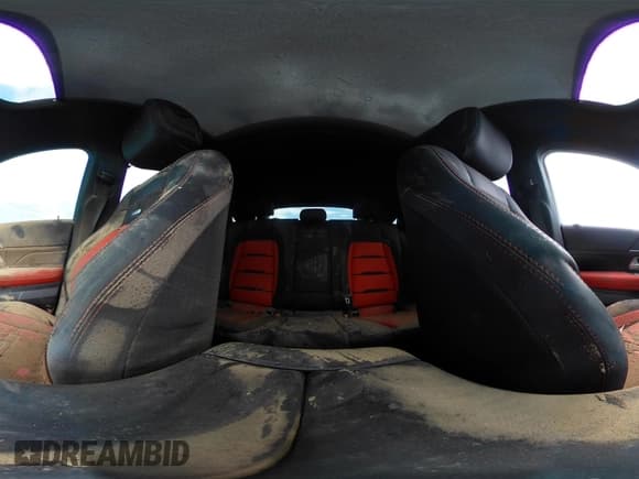 ✅ 2024 Mercedes-Benz GLE 53 AMG • VIN: 4JGFD6BB9RB059819 • Lot: 43197349. Wystawiony na IAAI z przebiegiem Nie podano. Bezpłatny archiwum sprzedaży aukcyjnych z USA i szczegółowy raport historii pojazdu na DreamBid. Zdjęcie 18.