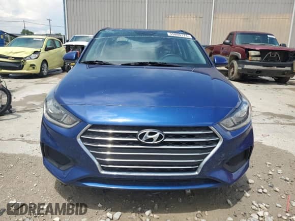 2021 Hyundai Accent SE z VIN 3KPC24A63ME153020, wystawiony jako Copart lot #55800174 z przebiegiem 76 253 mil mil oraz Szkoda całkowita • Salvage title. Historia ofert i sprzedaży dostępna na DreamBid. Obrazek 5.