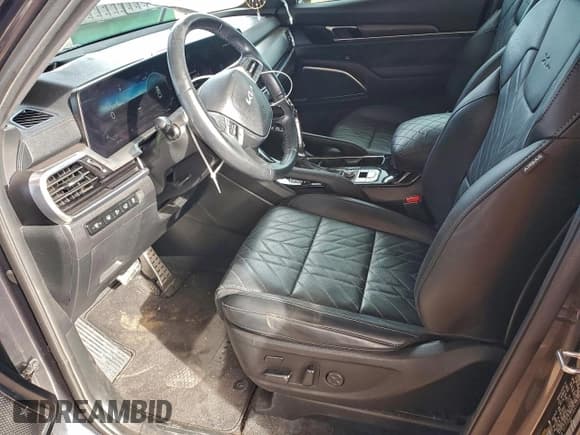 ✅ 2024 Kia Telluride SX X-Line • VIN: 5XYP5DGC1RG415326 • Lot: 94195955. Wystawiony na Copart z przebiegiem 41 956 mil. Bezpłatny archiwum sprzedaży aukcyjnych z USA i szczegółowy raport historii pojazdu na DreamBid. Zdjęcie 7.