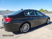 ✅ 2013 BMW 5 Series 535i xDrive • VIN: WBAFU7C56DDU76148 • Lot: 84925495. Wystawiony na Copart z przebiegiem 124 492 mil. Bezpłatny archiwum sprzedaży aukcyjnych z USA i szczegółowy raport historii pojazdu na DreamBid. Zdjęcie 3.