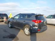 ✅ 2015 Toyota RAV4 LE • VIN: JTMBFREV7FJ031703 • Lot: 43613721. Listed on IAAI with 137,243 mi. Free auction sales archive from the USA and detailed vehicle history report at DreamBid. Image 3.