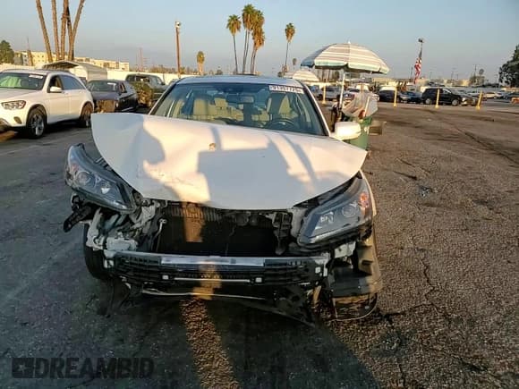✅ 2015 Honda Accord EX-L • VIN: 1HGCR2F82FA014515 • Lot: 91357725. Listed on Copart with 62,314 mi. Free auction sales archive from the USA and detailed vehicle history report at DreamBid. Image 13.