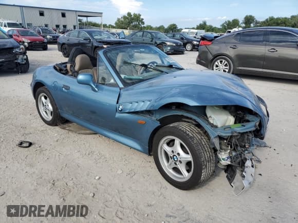 ✅ 1998 BMW 3 Series Z3 1.9 • VIN: 4USCH7325WLE07022 • Лот: 69238925. Опубликован ранее на Copart с пробегом Не указан. Бесплатный доступ к архиву аукционных продаж из США и подробный отчёт об истории автомобиля на DreamBid. Изображение 4.