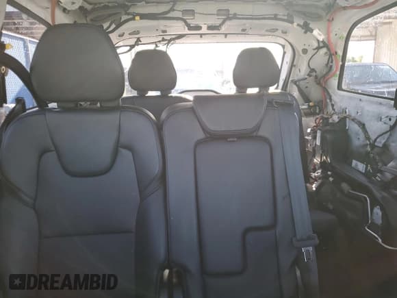 ✅ 2022 Volvo XC90 Momentum • VIN: YV4102CK3N1871325 • Lot: 46592915. Listed on Copart with 21,147 mi. Free auction sales archive from the USA and detailed vehicle history report at DreamBid. Image 10.