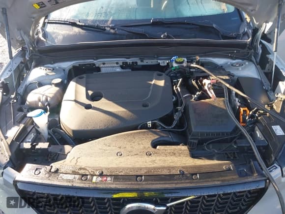 ✅ 2024 Volvo XC40 Core Bright Theme • VIN: YV4L12UK2R2212754 • Lot: 41650426. Listed on IAAI with 15,257 mi. Free auction sales archive from the USA and detailed vehicle history report at DreamBid. Image 10.