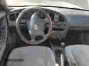 2004 Hyundai Elantra GLS z VIN KMHDN46D34U807515, wystawiony jako Copart lot #72676224 z przebiegiem 66 584 mil mil oraz Czysty tytuł • Clean title. Historia ofert i sprzedaży dostępna na DreamBid. Obrazek 8.