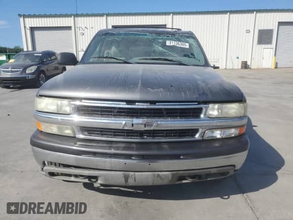 ✅ 2002 Chevrolet Suburban LT • VIN: 3GNFK16Z42G316538 • Lot: 81136305. Listed on Copart with 223,693 mi. Free auction sales archive from the USA and detailed vehicle history report at DreamBid. Image 5.