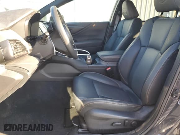 ✅ 2024 Subaru Outback Wilderness • VIN: 4S4BTGUD9R3102670 • Lot: 85174235. Listed on Copart with 45,468 mi. Free auction sales archive from the USA and detailed vehicle history report at DreamBid. Image 7.
