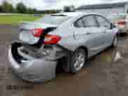 ✅ 2018 Chevrolet Cruze LT • VIN: 1G1BE5SM2J7137126 • Лот: 60965272. Размещён на Copart с пробегом 69 339 миль миль. Получите бесплатный доступ к архиву аукционных продаж из США и посмотрите подробный отчёт об истории автомобиля на DreamBid. Изображение 4.