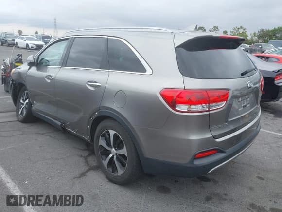 ✅ 2018 Kia Sorento EX • VIN: 5XYPH4A51JG420368 • Lot: 42797087. Wystawiony na IAAI z przebiegiem 74 060 mil. Bezpłatny archiwum sprzedaży aukcyjnych z USA i szczegółowy raport historii pojazdu na DreamBid. Zdjęcie 3.