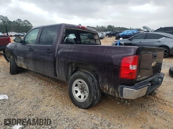 ✅ 2008 Chevrolet Silverado 1500 1LT • VIN: 2GCEC130081124610 • Lot: 45158565. Wystawiony na Copart z przebiegiem 327 843 mil. Bezpłatny archiwum sprzedaży aukcyjnych z USA i szczegółowy raport historii pojazdu na DreamBid. Zdjęcie 2.