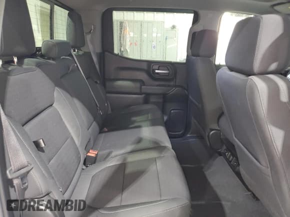 ✅ 2021 Chevrolet Silverado 1500 LT • VIN: 1GCUYDED3MZ293262 • Lot: 71454134. Wystawiony na Copart z przebiegiem 32 602 mil. Bezpłatny archiwum sprzedaży aukcyjnych z USA i szczegółowy raport historii pojazdu na DreamBid. Zdjęcie 10.