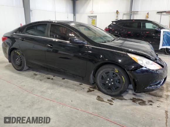 ✅ 2013 Hyundai Sonata GLS • VIN: 5NPEB4AC7DH576080 • Lot: 82760195. Listed on Copart with 110,556 mi. Free auction sales archive from the USA and detailed vehicle history report at DreamBid. Image 4.