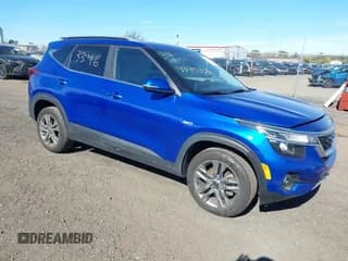 ✅ 2023 Kia Seltos S • VIN: KNDEUCAA1P7458909 • Лот: 43453346. Опубликован ранее на IAAI с пробегом 32 833 миль. Бесплатный доступ к архиву аукционных продаж из США и подробный отчёт об истории автомобиля на DreamBid. Изображение 1.