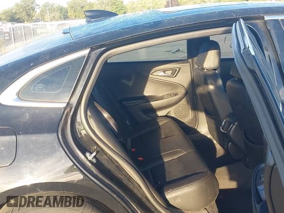 2016 Chevrolet Malibu LT with VIN 1G1ZE5ST1GF180182, listed as a IAAI auction lot 43291677 with 104,784 mi miles and . Bid and sale history available at DreamBid. Image 7.