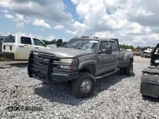 2006 Chevrolet Silverado 3500 DRW LT3 с VIN 1GCJK33DX6F190166, выставлен на аукционе Copart как лот 62232075 с пробегом Не указан миль и Списание • Salvage title. История ставок и продаж доступна на DreamBid. Изображение 1.