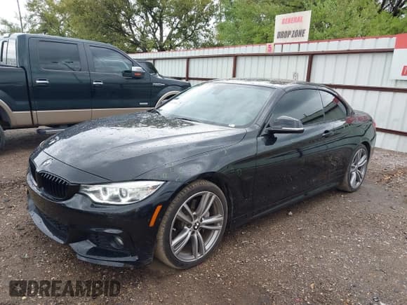 ✅ 2015 BMW 4 Series 435i • VIN: WBA3T3C53F5A40386 • Lot: 41902850. Wystawiony na IAAI z przebiegiem 73 904 mil. Bezpłatny archiwum sprzedaży aukcyjnych z USA i szczegółowy raport historii pojazdu na DreamBid. Zdjęcie 17.