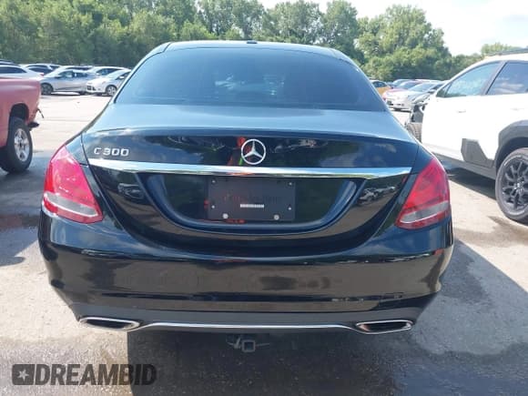 ✅ 2016 Mercedes-Benz C 300 • VIN: 55SWF4JB8GU130912 • Lot: 42961107. Listed on IAAI with 138,964 mi. Free auction sales archive from the USA and detailed vehicle history report at DreamBid. Image 16.
