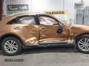 ✅ 2010 Infiniti FX • VIN: JN8AS1MW2AM856529 • Lot: 43297277. Wystawiony na IAAI z przebiegiem Nie podano. Bezpłatny archiwum sprzedaży aukcyjnych z USA i szczegółowy raport historii pojazdu na DreamBid. Zdjęcie 6.